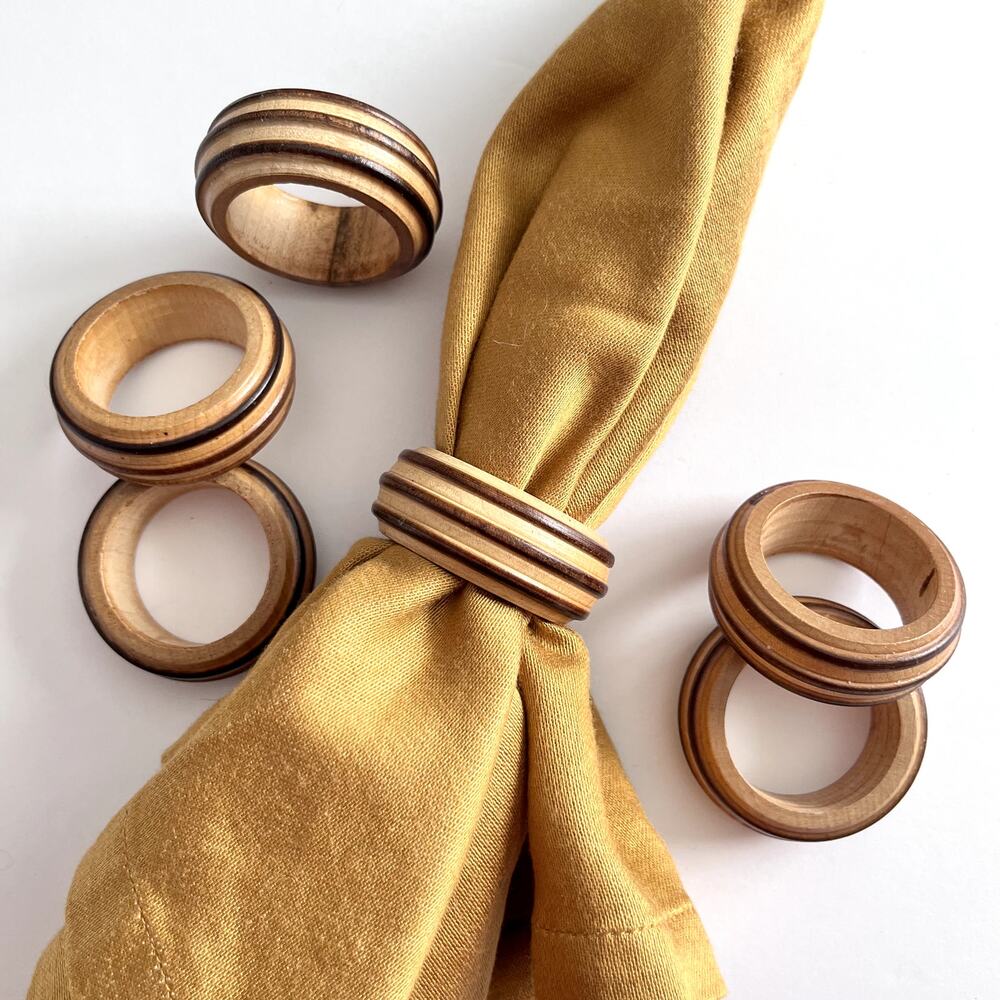 Set of 6 Vintage MCM Two Tone Wooden Napkin Rings Striped Ribbed Table Decor